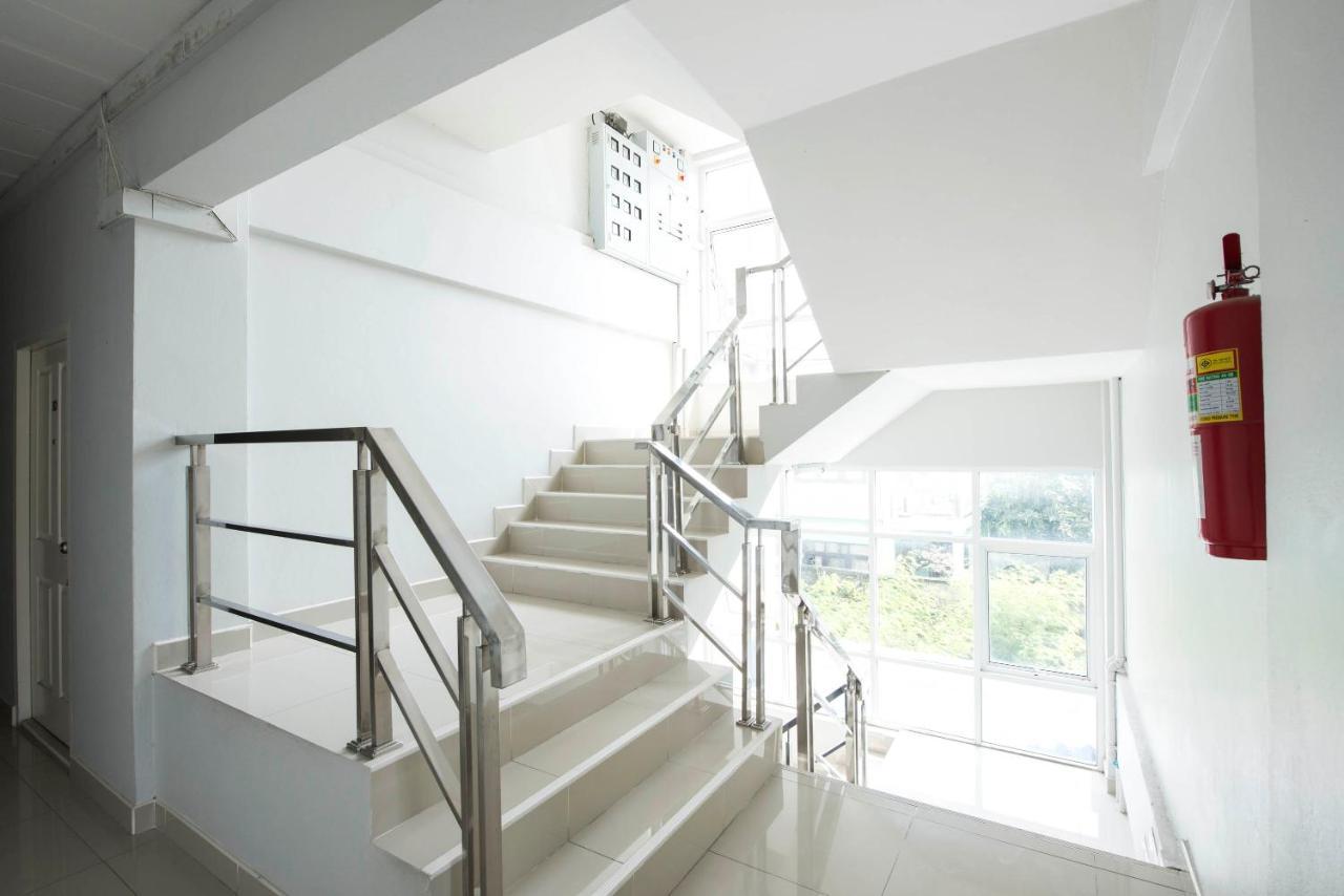 Nw Apartment Lasalle 59 Bangkok Kültér fotó